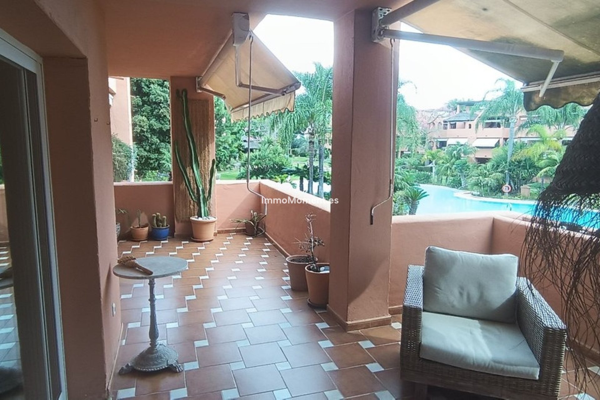 Resale - Apartment - Marbella - Guadalmina Baja