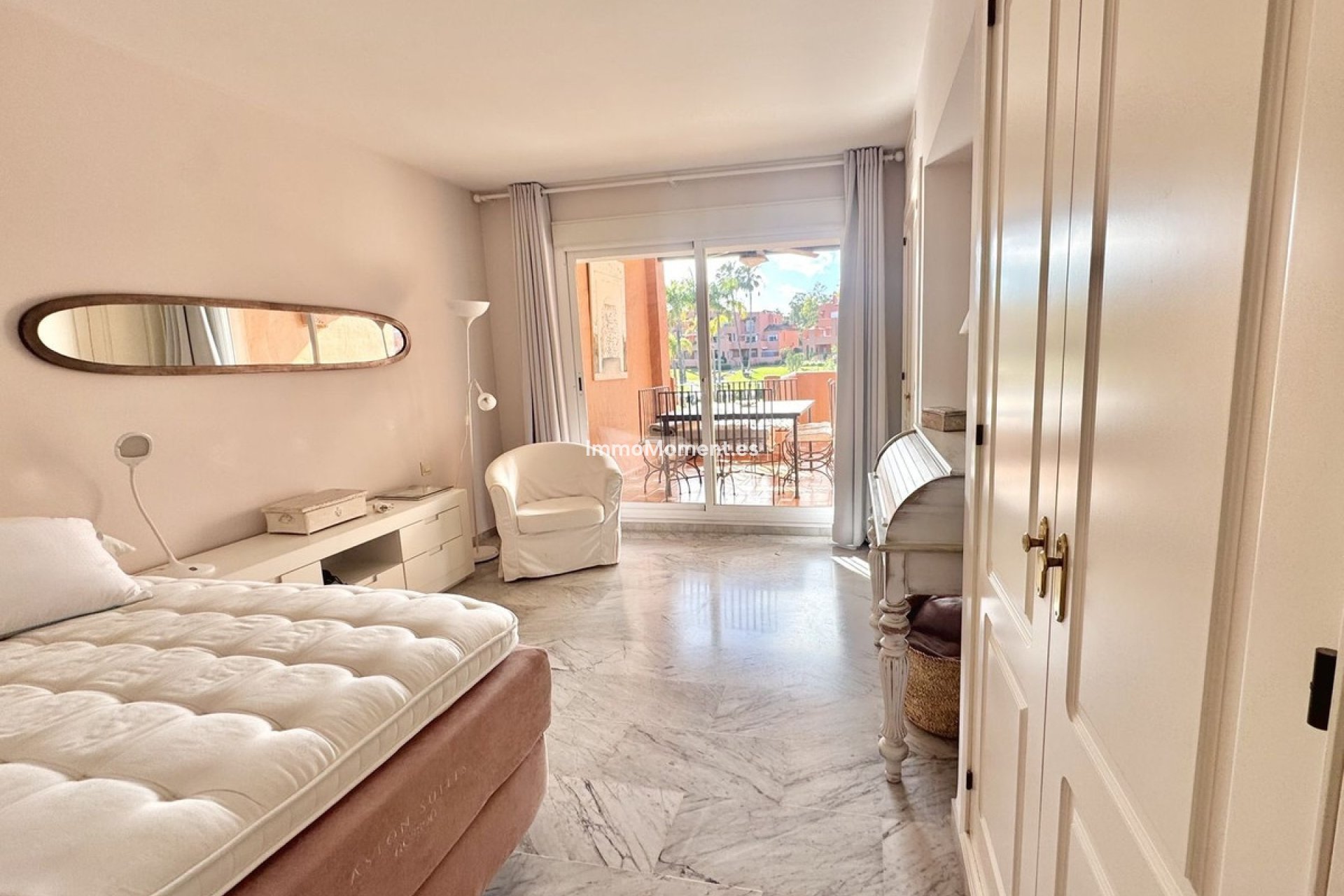Resale - Apartment - Marbella - Guadalmina Baja