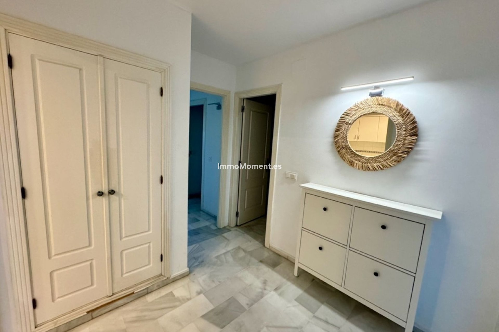 Resale - Apartment - Marbella - Guadalmina Baja