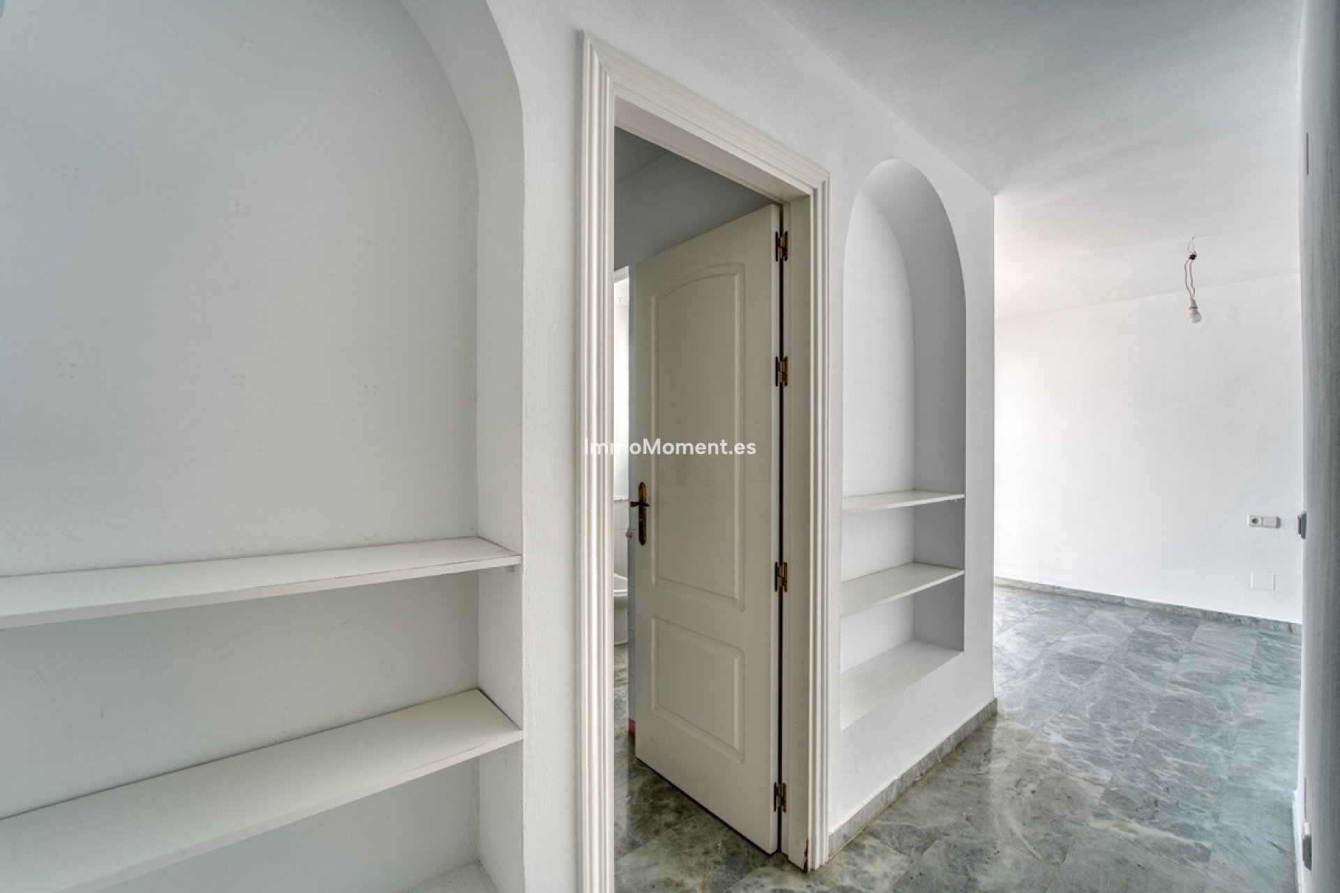 Resale - Apartment - Marbella - Guadalmina Baja