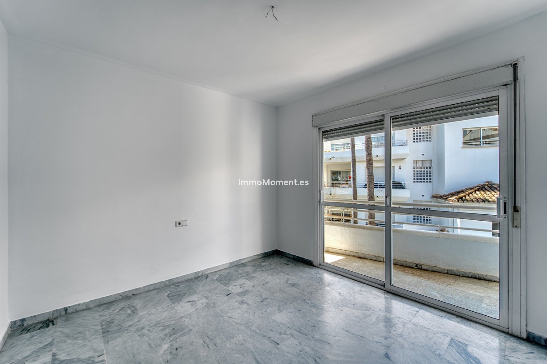 Resale - Apartment - Marbella - Guadalmina Baja