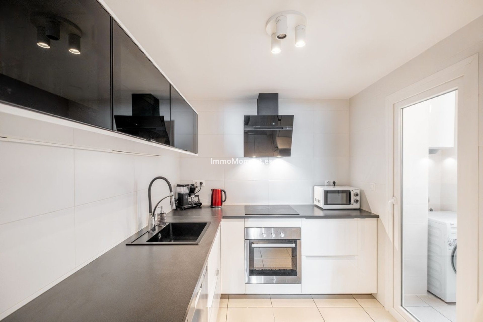 Resale - Apartment - Marbella - La Campana