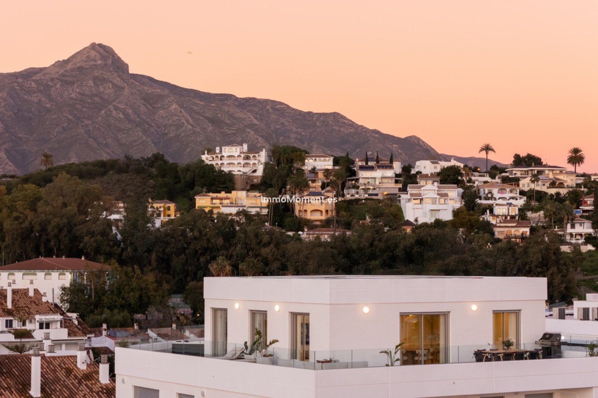 Resale - Apartment - Marbella - La Campana