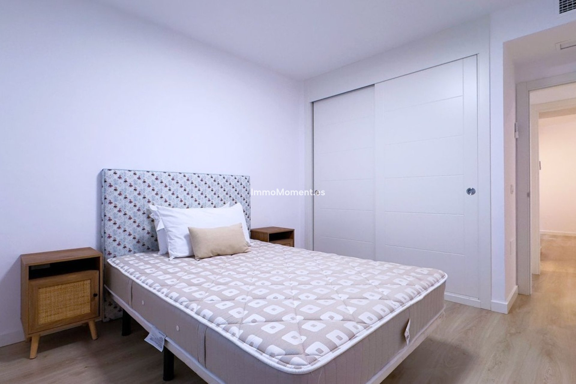 Resale - Apartment - Marbella - La Campana