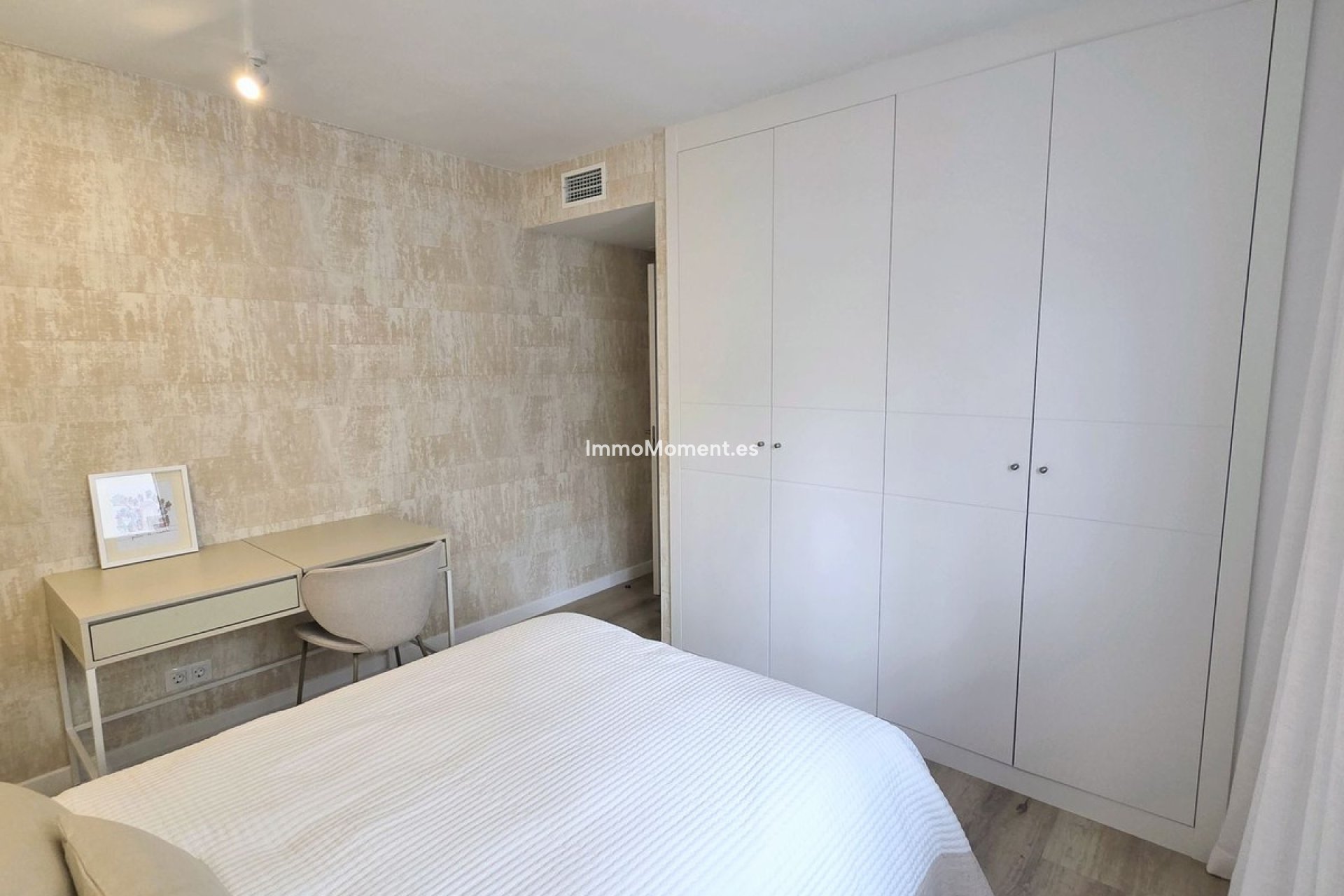 Resale - Apartment - Marbella - La Campana