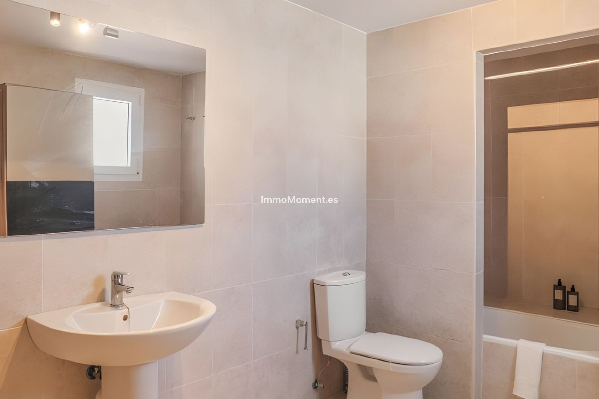 Resale - Apartment - Marbella - La Campana