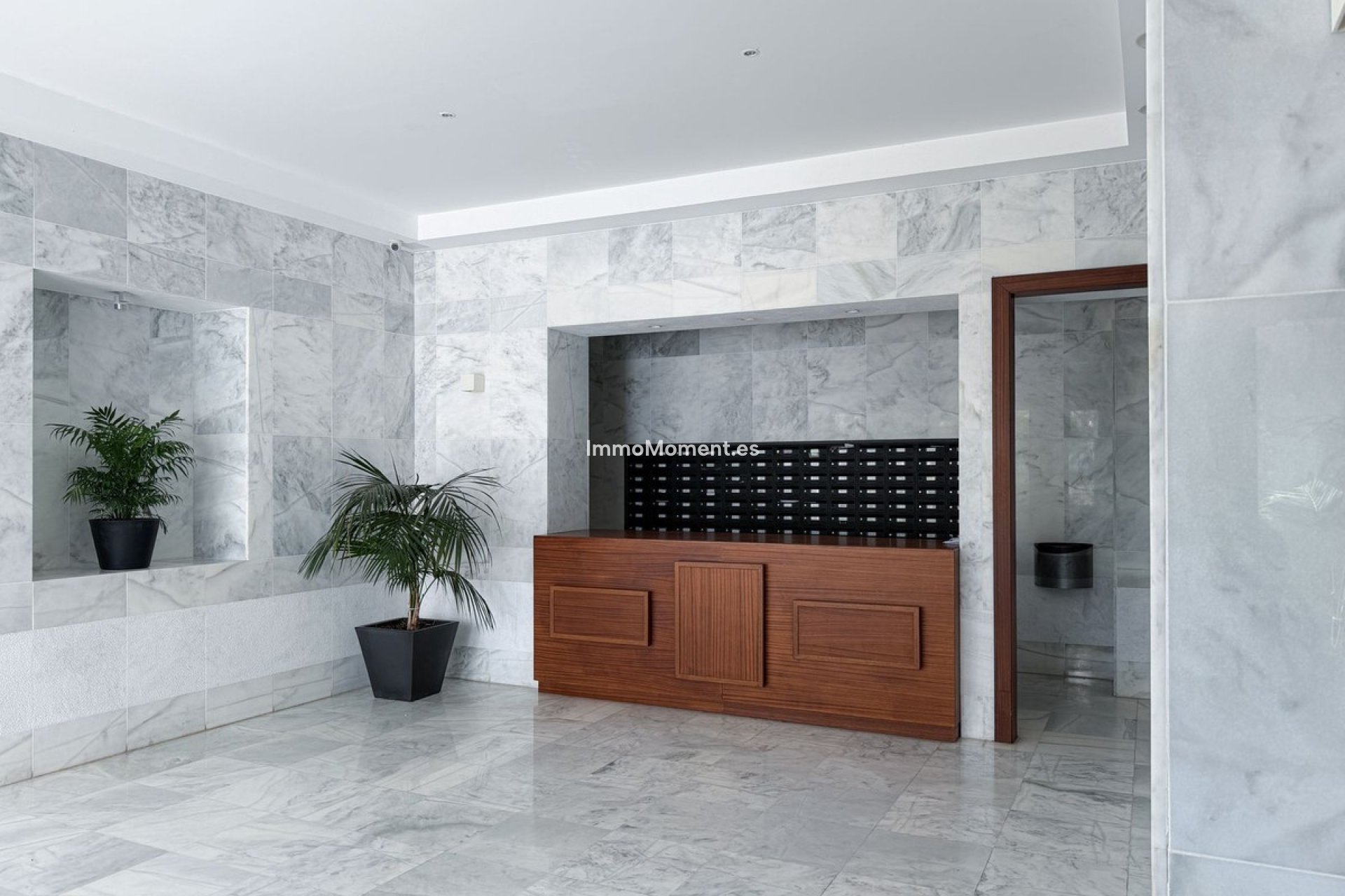 Resale - Apartment - Marbella - La Campana