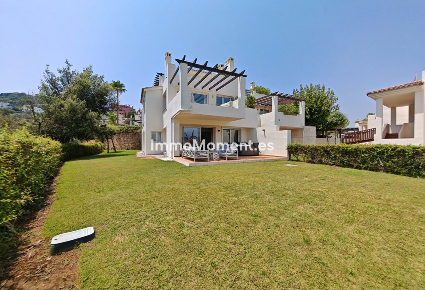 Resale - Apartment - Marbella - La Mairena