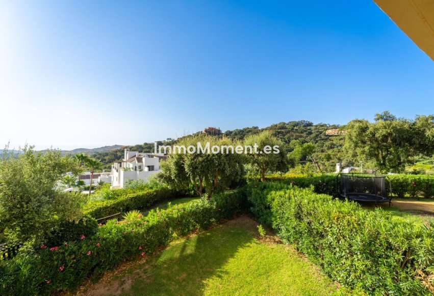 Resale - Apartment - Marbella - La Mairena