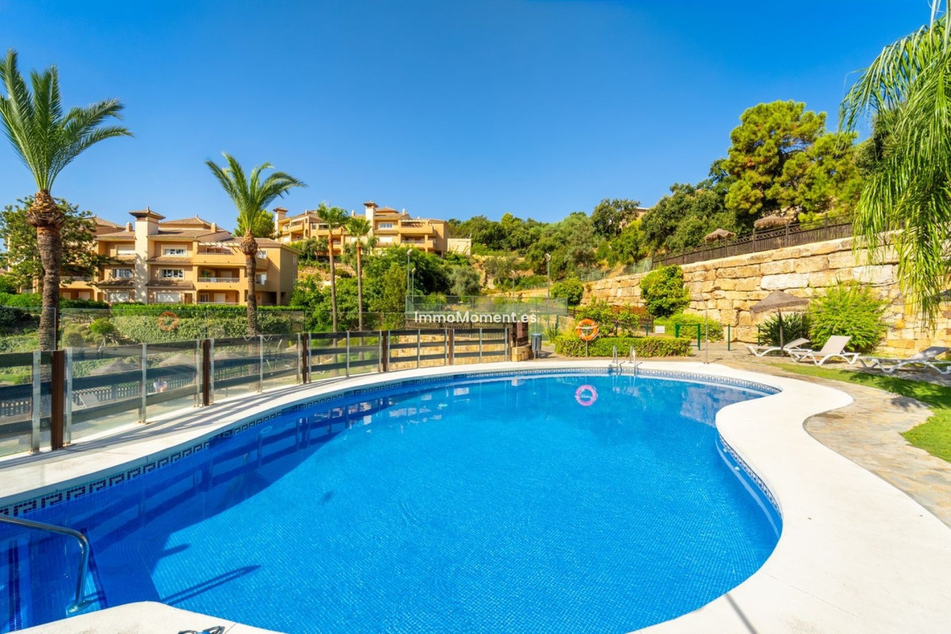 Resale - Apartment - Marbella - La Mairena