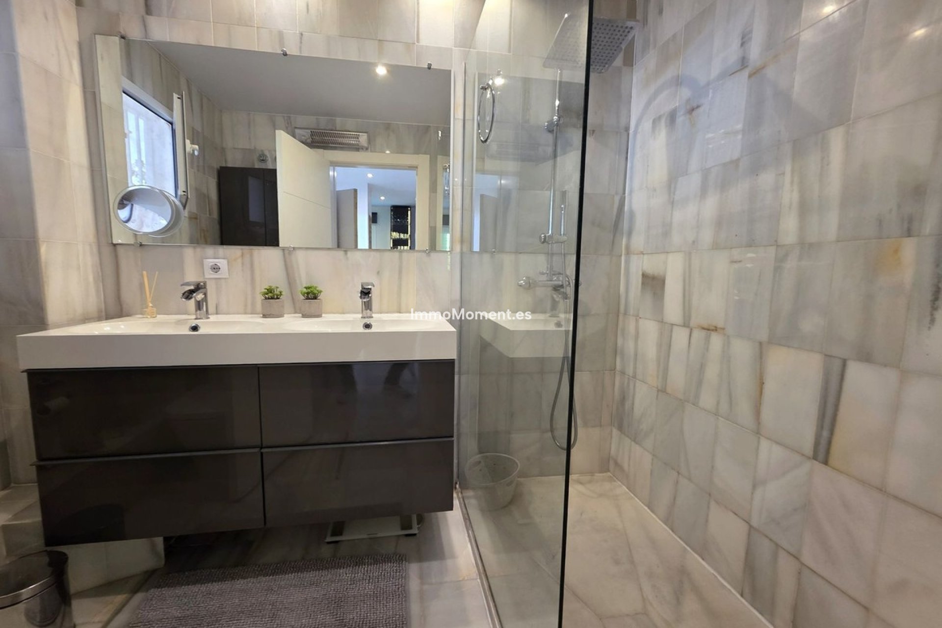 Resale - Apartment - Marbella - La Mairena