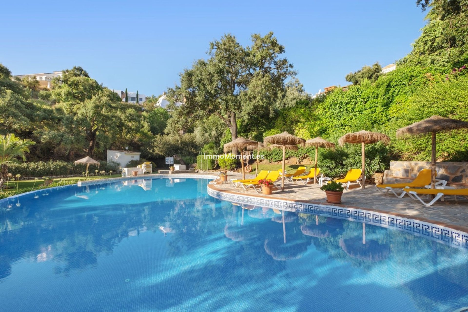 Resale - Apartment - Marbella - La Mairena