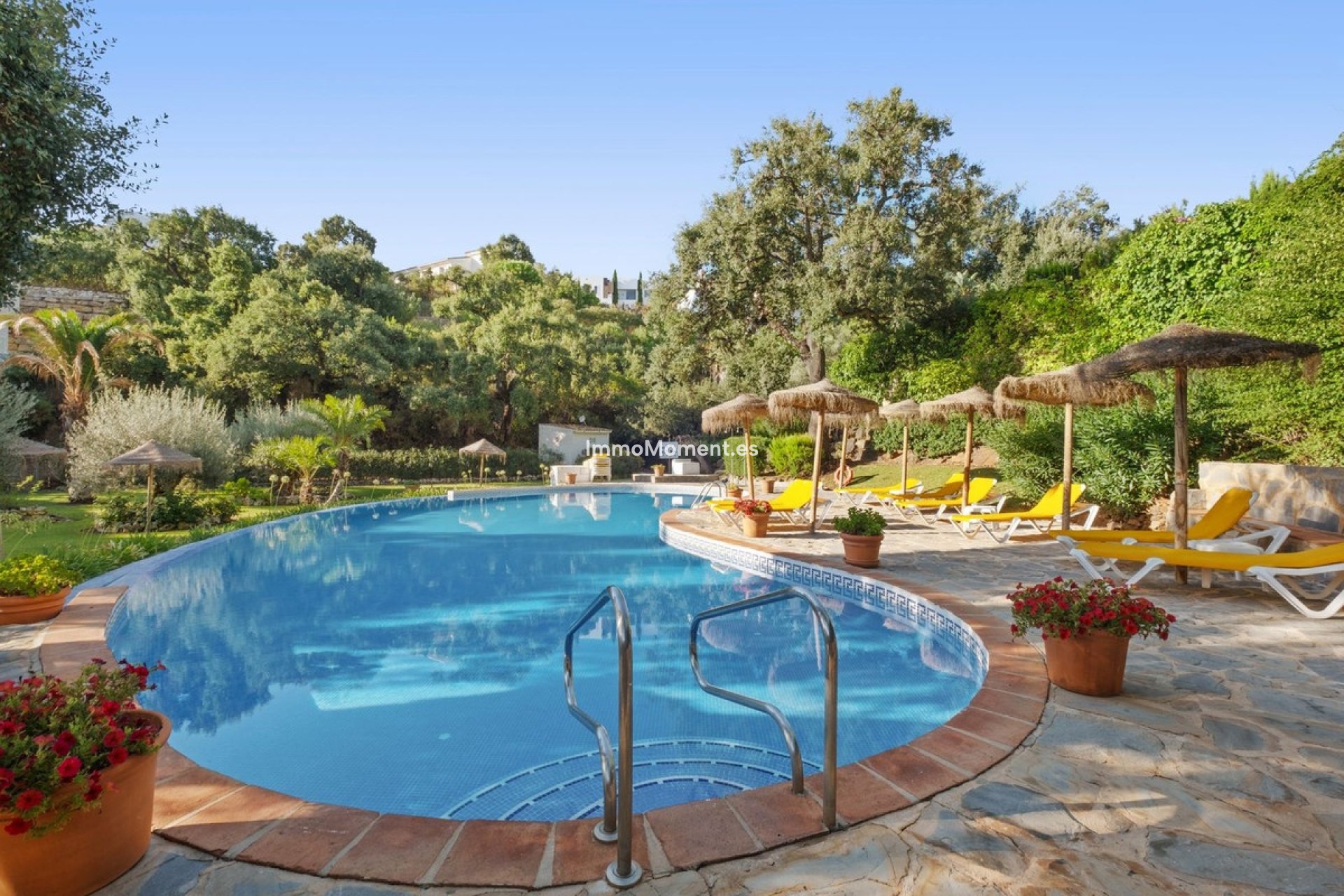 Resale - Apartment - Marbella - La Mairena