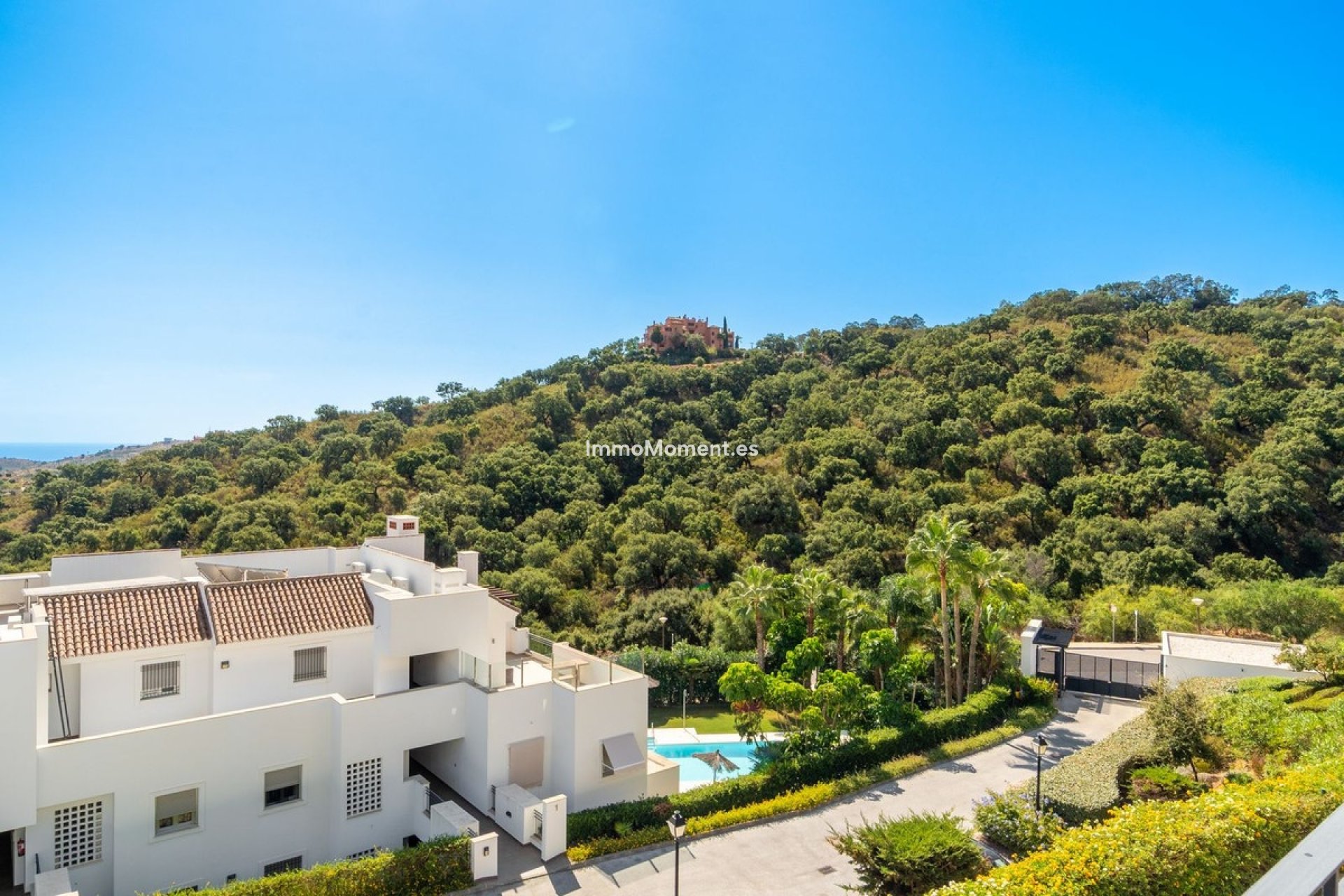 Resale - Apartment - Marbella - La Mairena