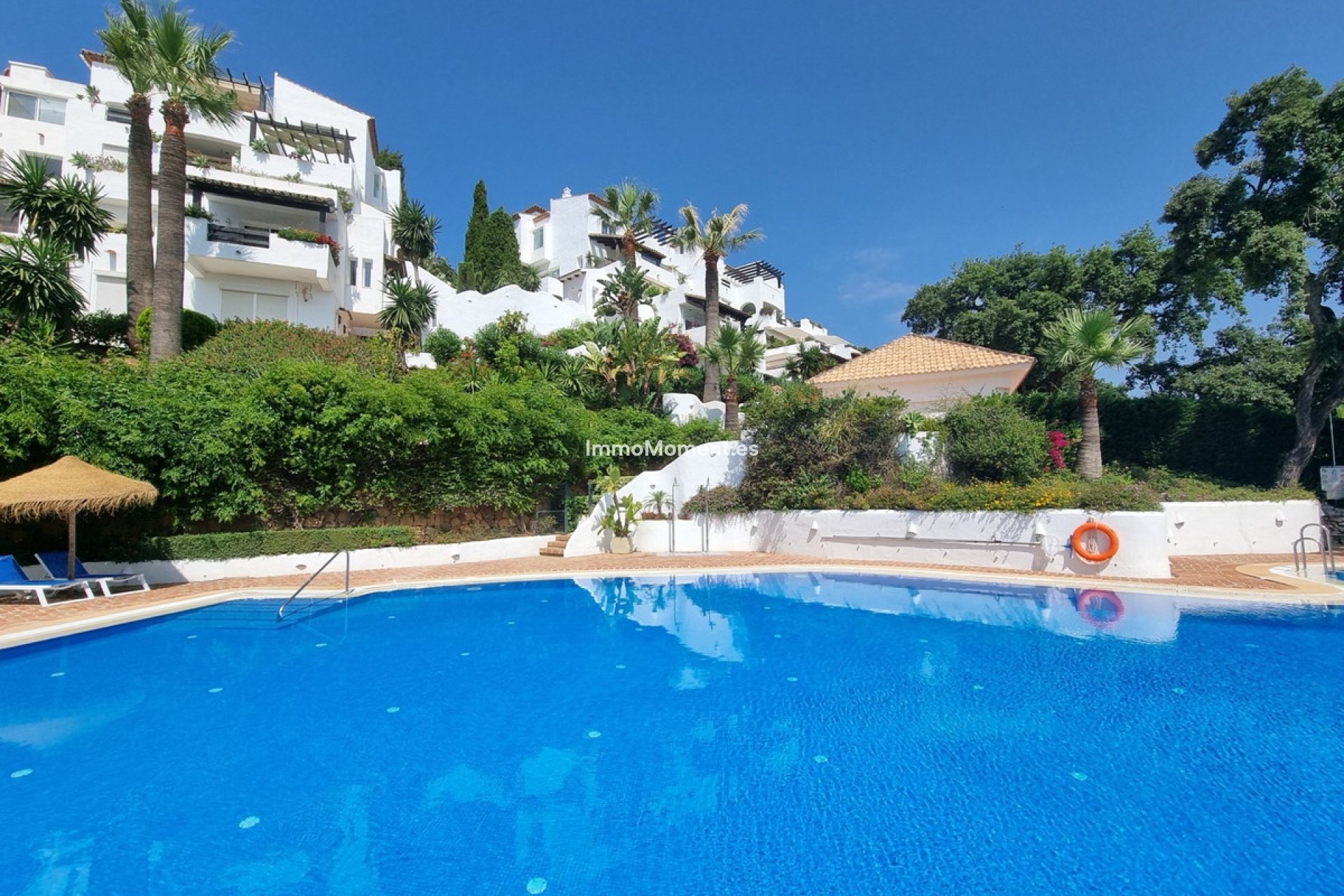 Resale - Apartment - Marbella - La Mairena