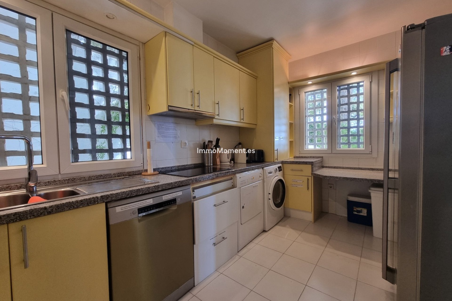 Resale - Apartment - Marbella - La Mairena