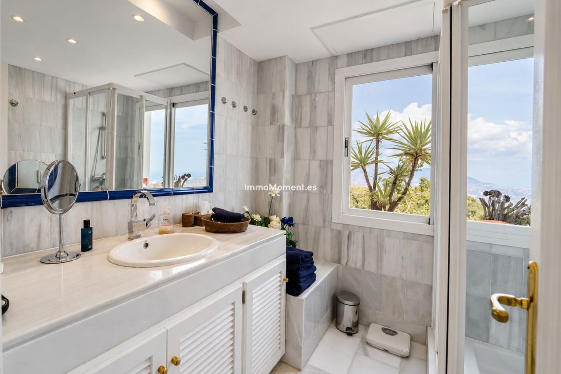 Resale - Apartment - Marbella - La Mairena