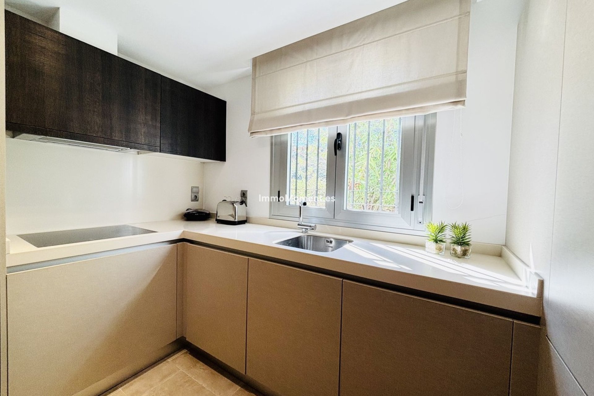 Resale - Apartment - Marbella - La Mairena