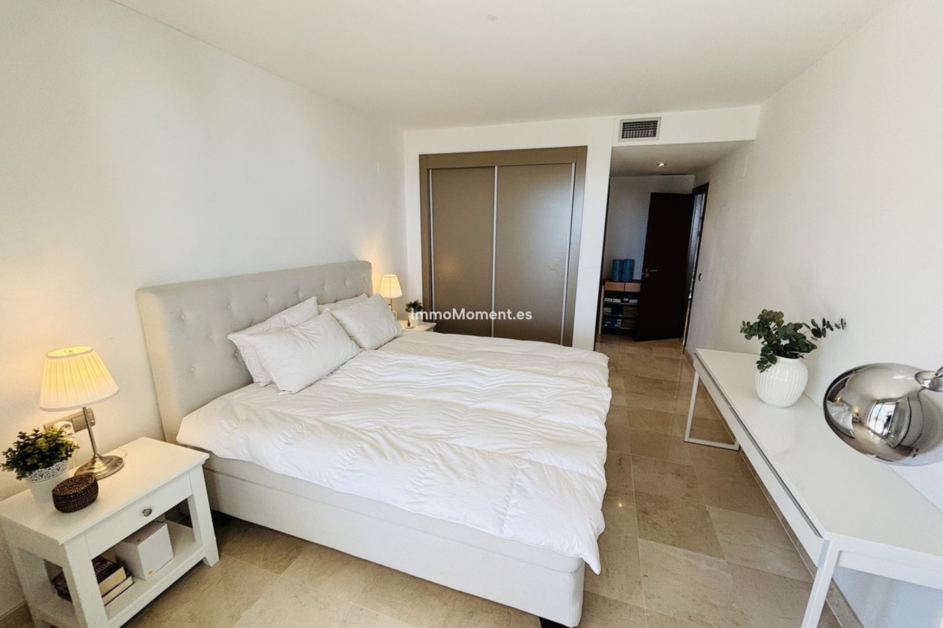 Resale - Apartment - Marbella - La Mairena