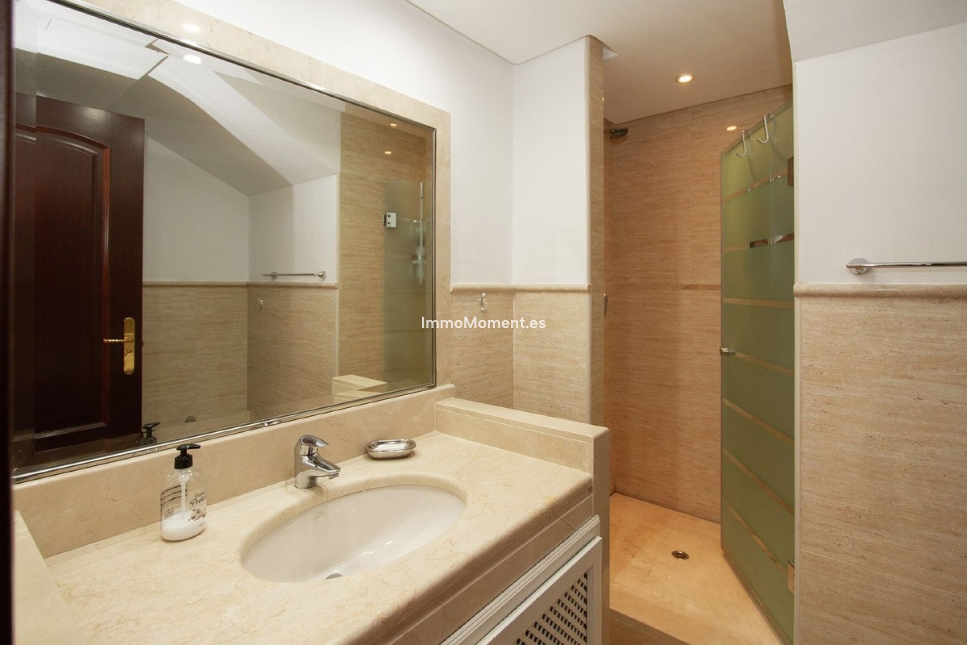 Resale - Apartment - Marbella - La Mairena