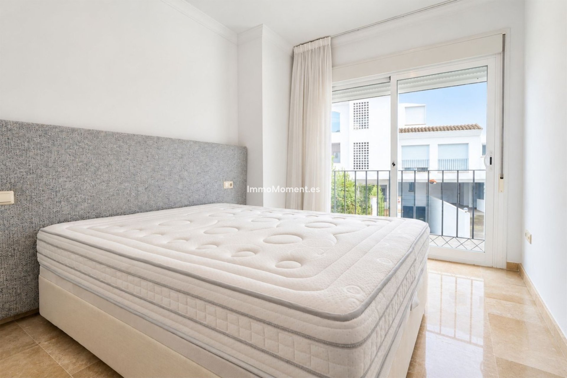 Resale - Apartment - Marbella - La Mairena