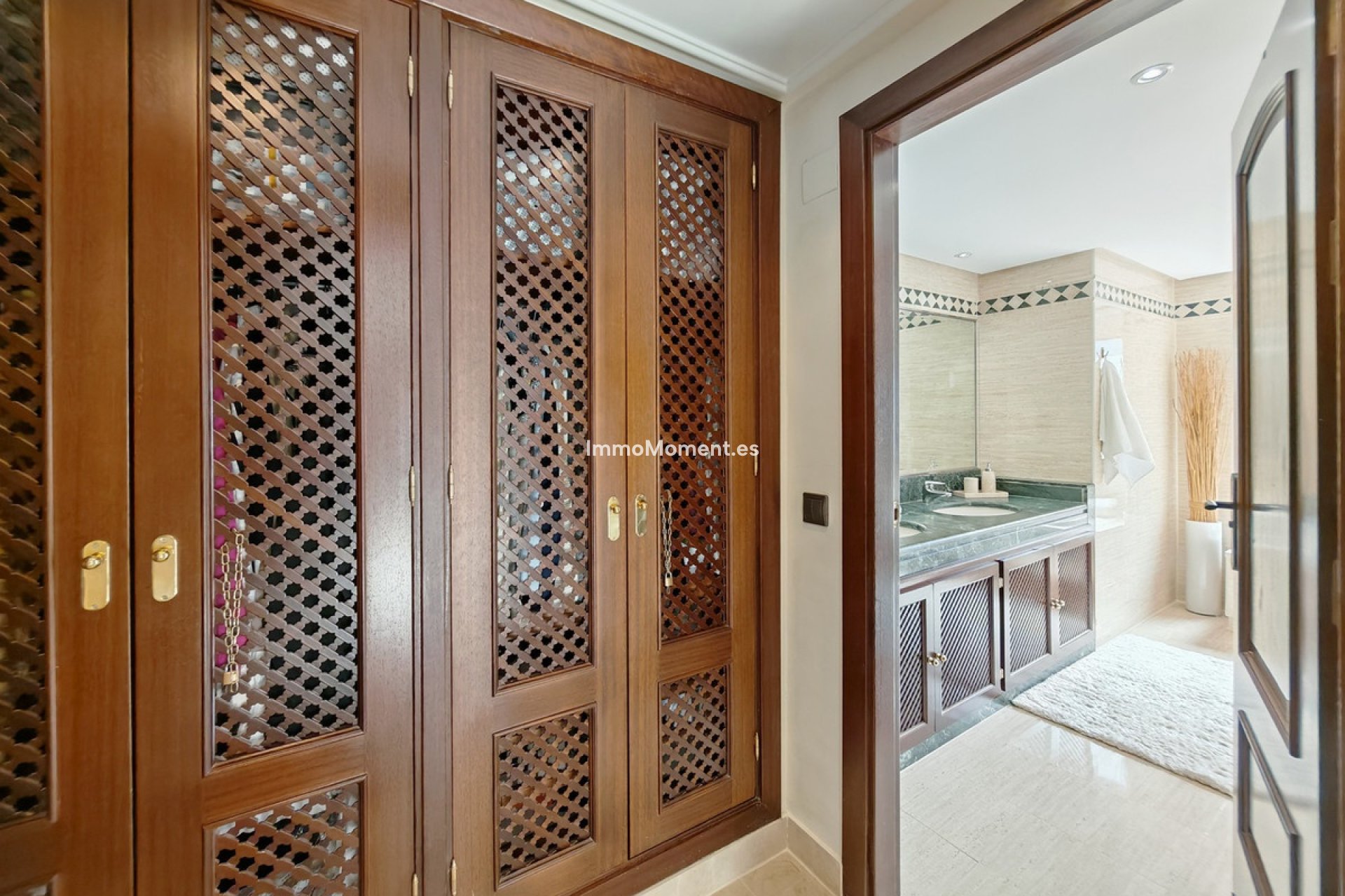 Resale - Apartment - Marbella - La Mairena