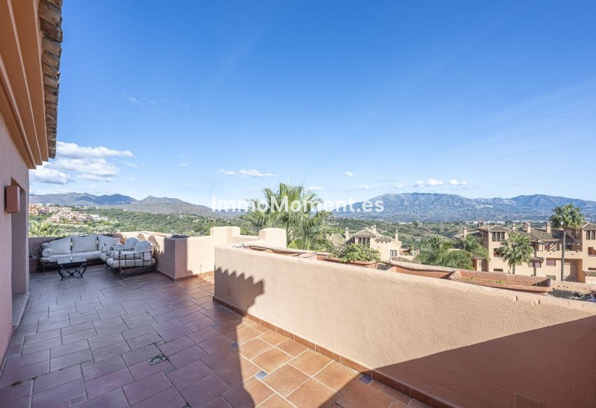 Resale - Apartment - Marbella - La Mairena