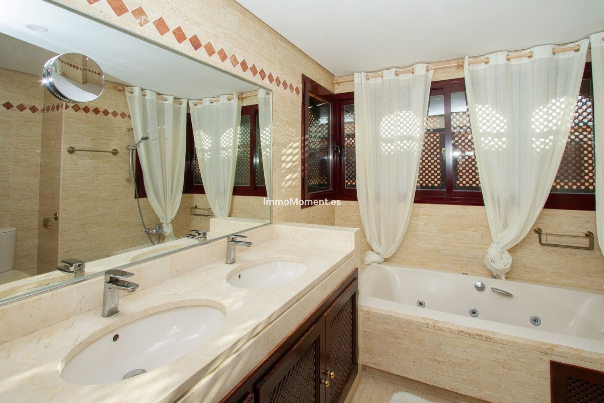 Resale - Apartment - Marbella - La Mairena