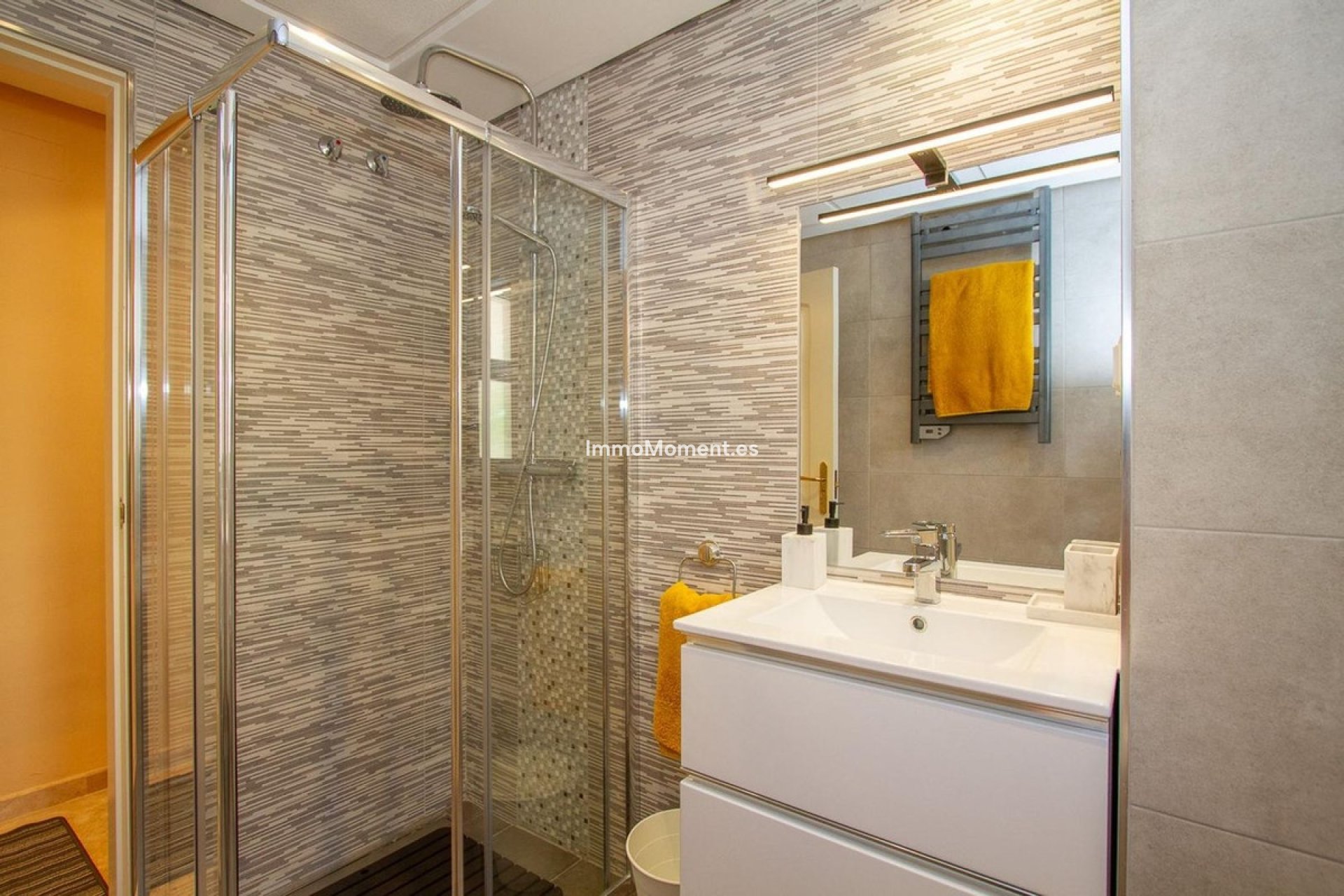 Resale - Apartment - Marbella - La Mairena