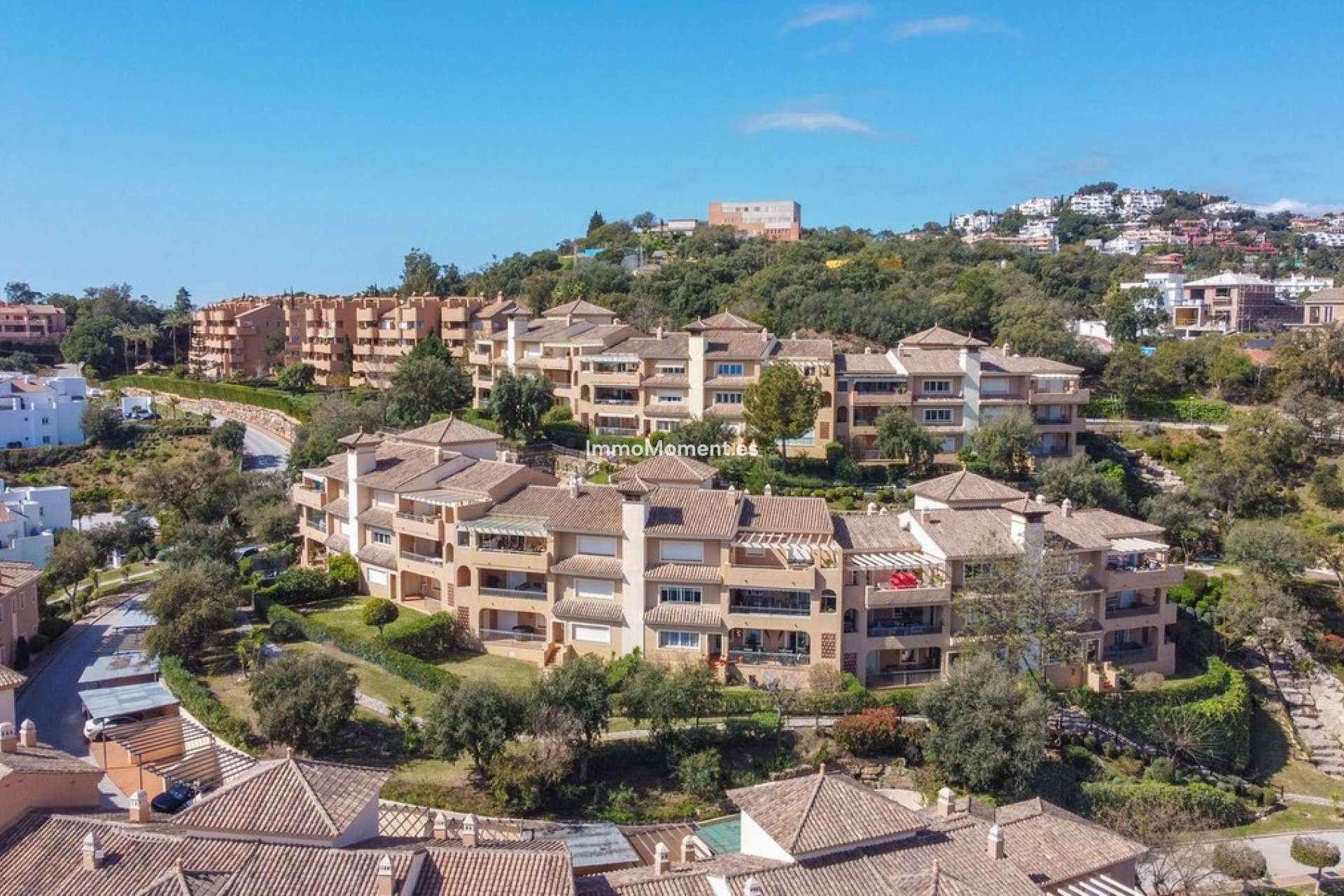 Resale - Apartment - Marbella - La Mairena