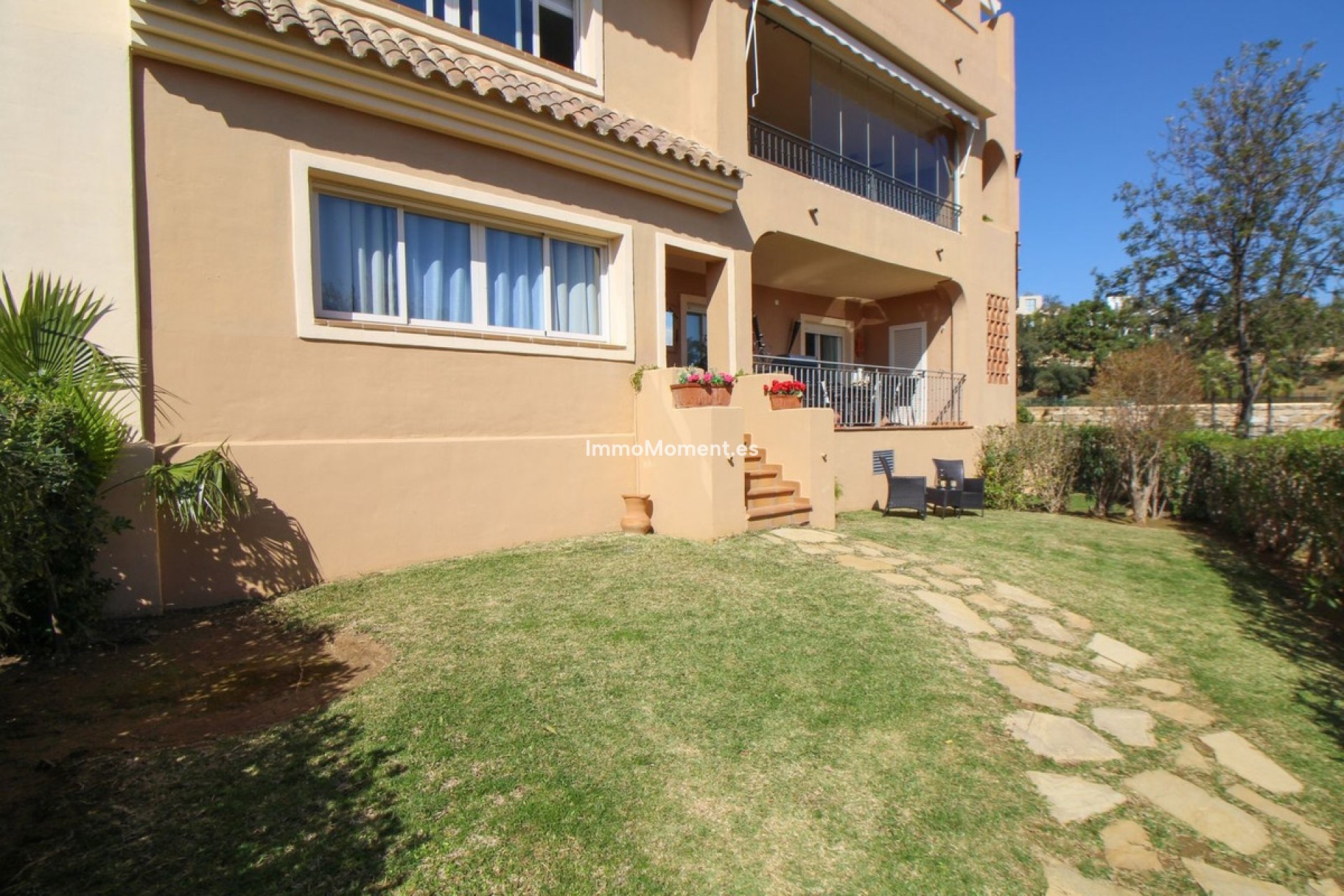 Resale - Apartment - Marbella - La Mairena