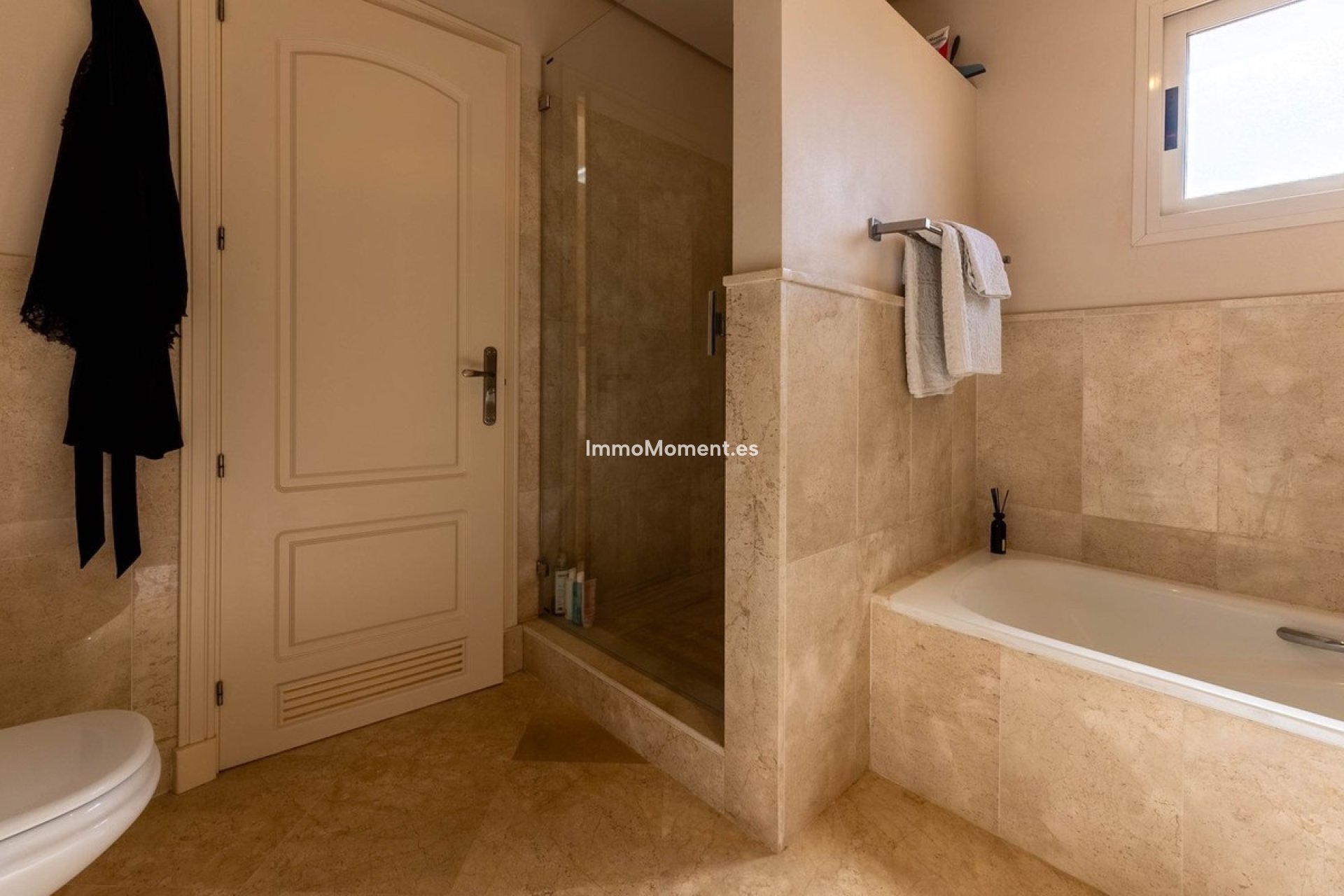 Resale - Apartment - Marbella - La Mairena