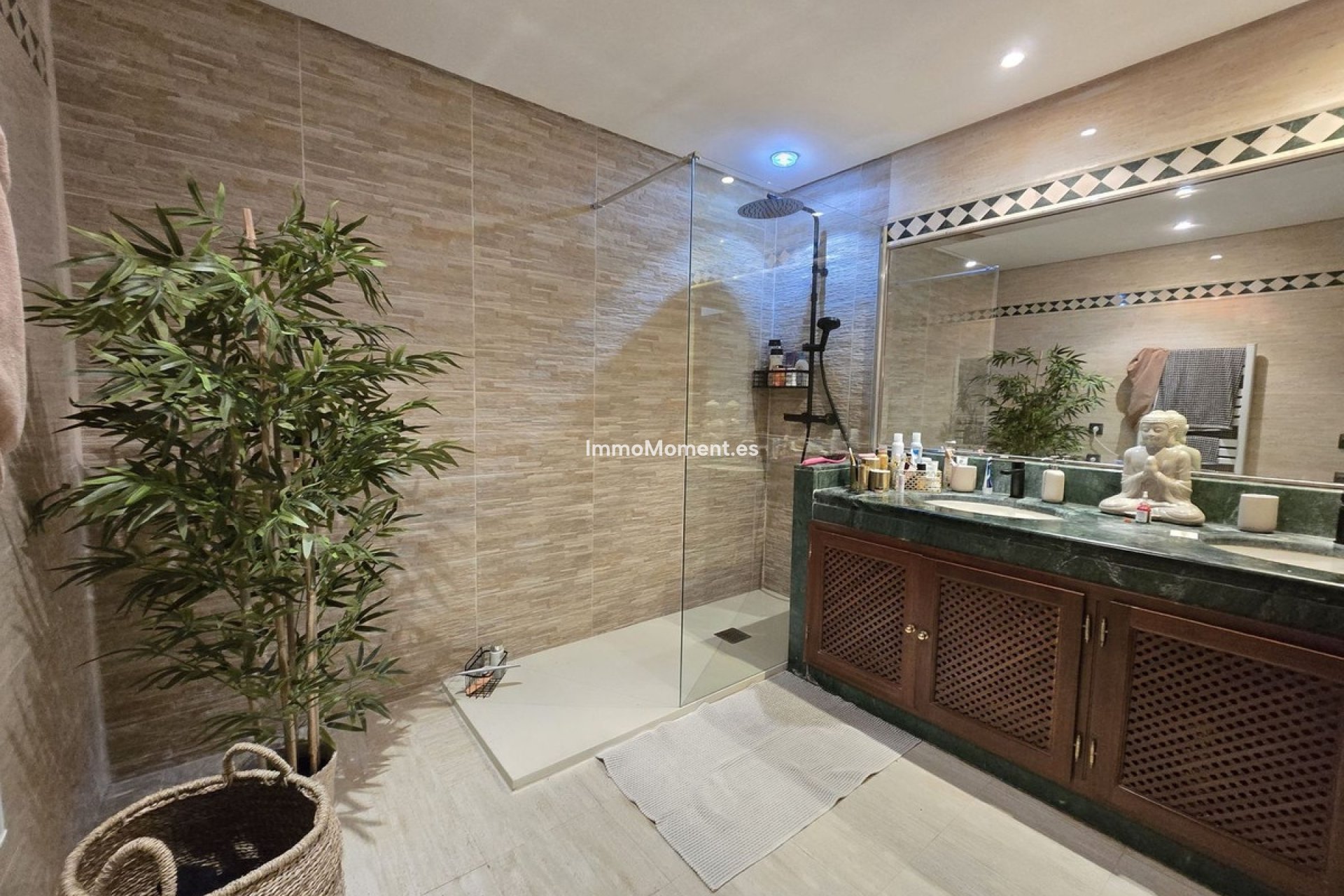 Resale - Apartment - Marbella - La Mairena
