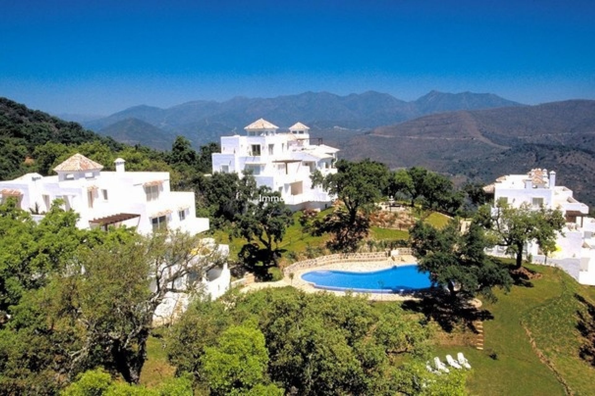 Resale - Apartment - Marbella - La Mairena