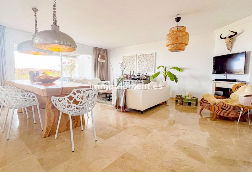 Resale - Apartment - Marbella - La Mairena