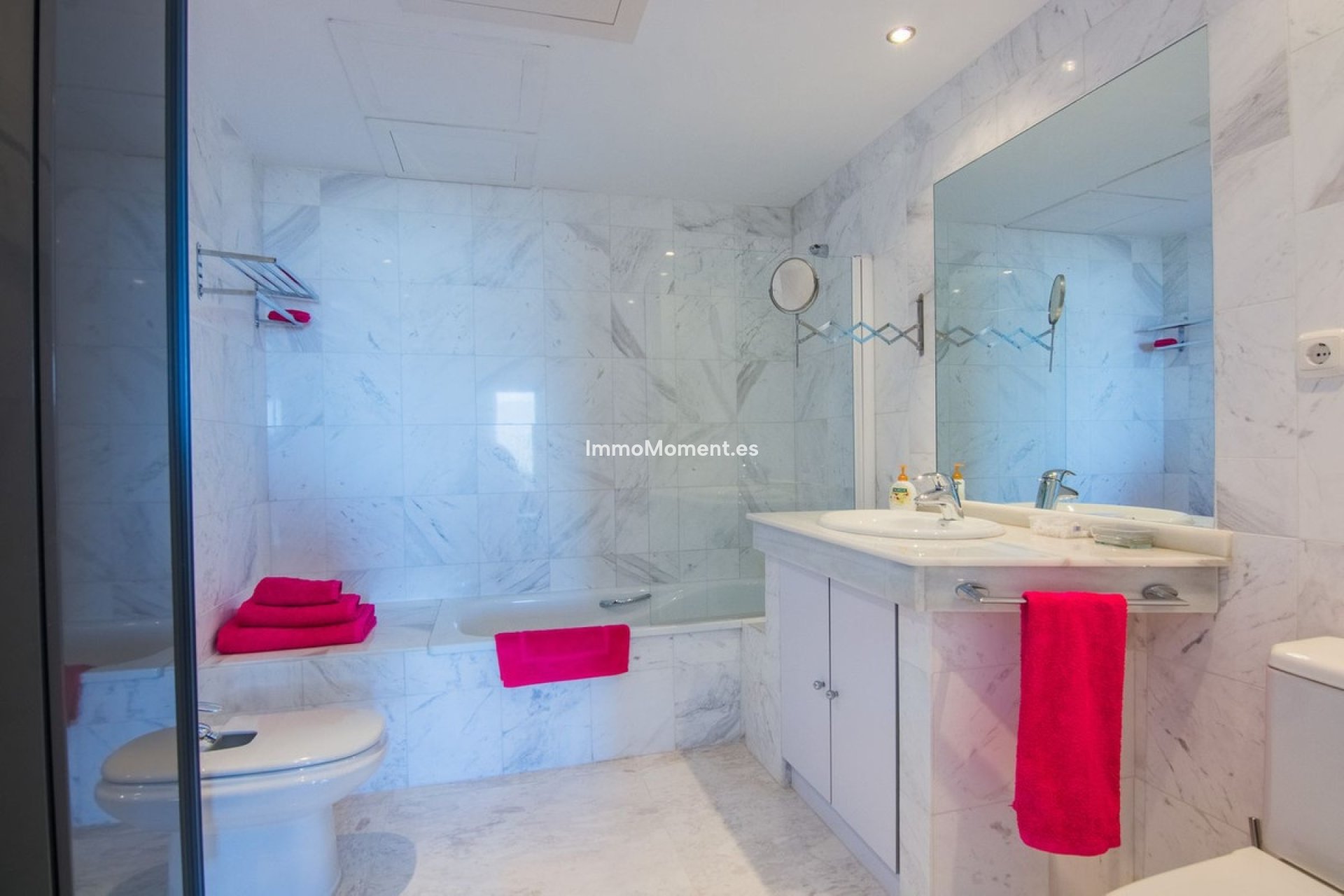 Resale - Apartment - Marbella - La Mairena