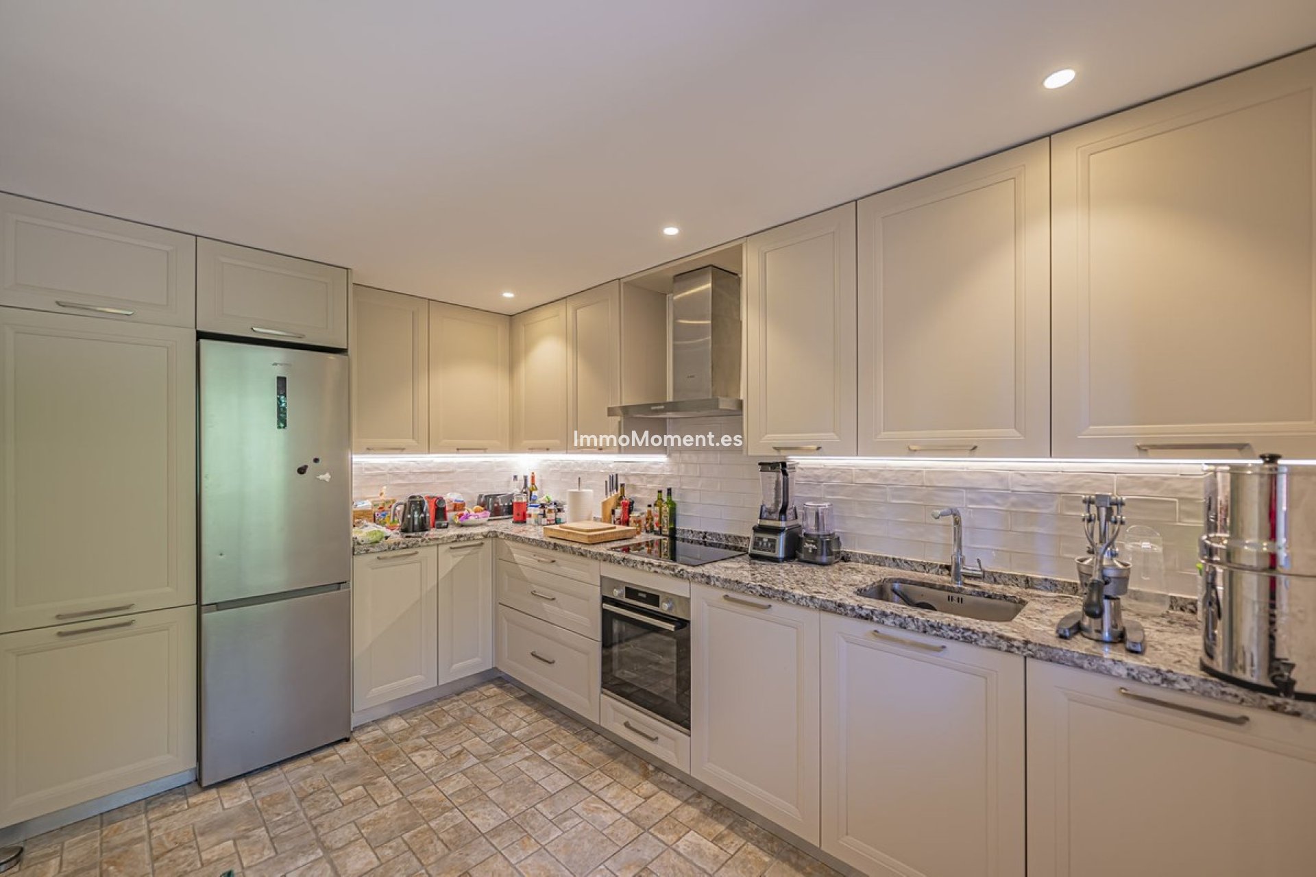 Resale - Apartment - Marbella - La Mairena