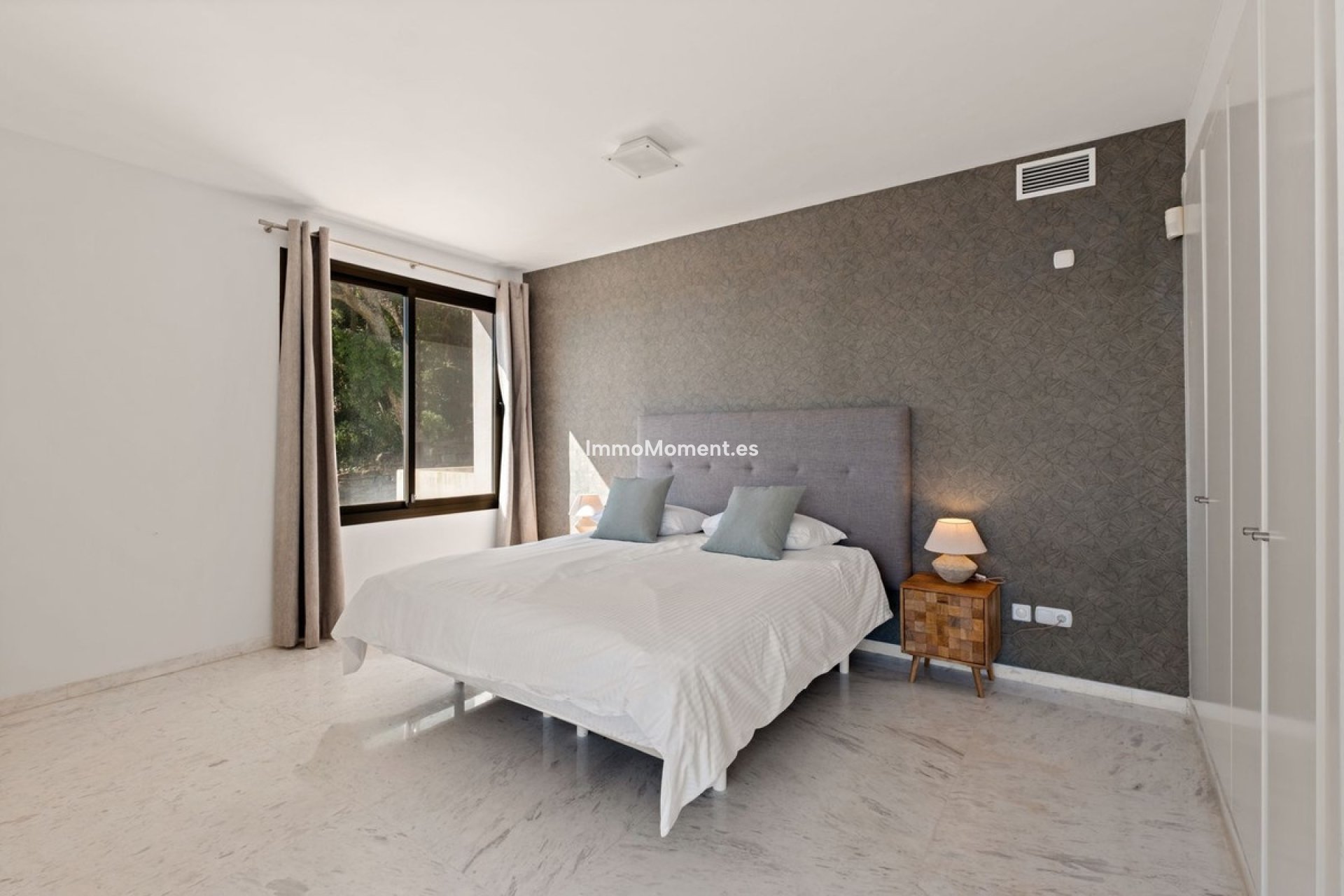 Resale - Apartment - Marbella - La Mairena