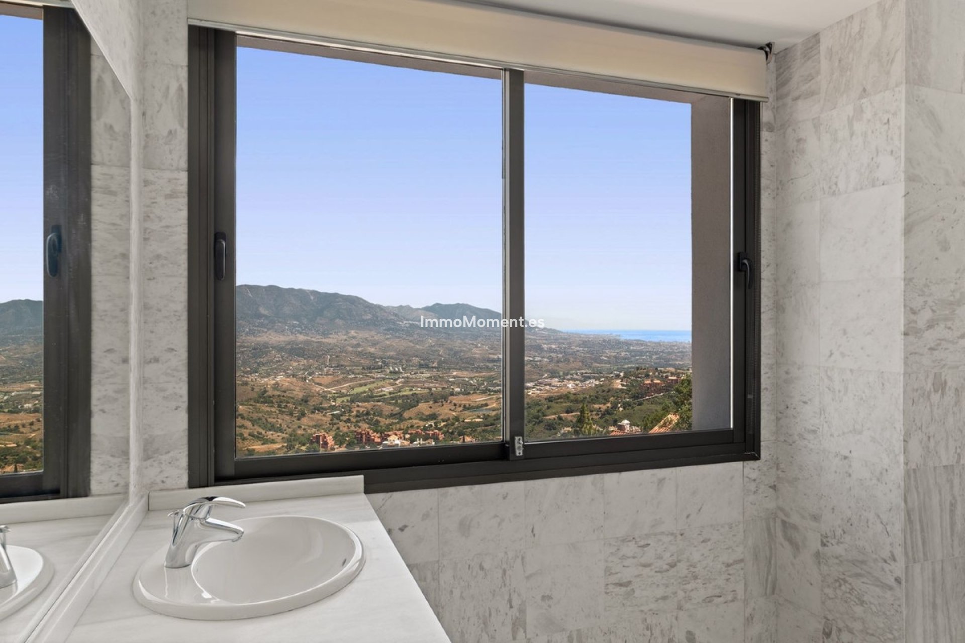 Resale - Apartment - Marbella - La Mairena