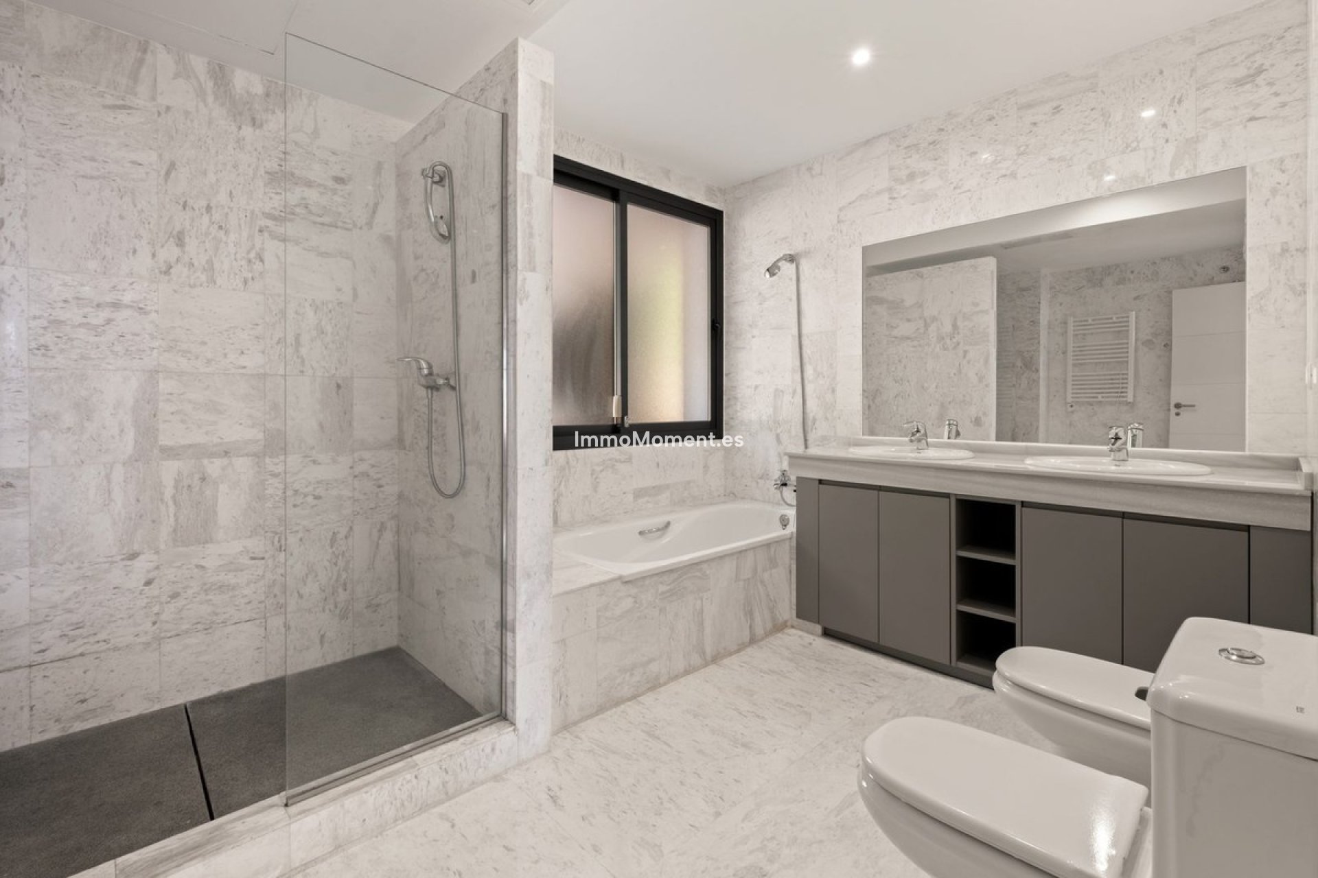 Resale - Apartment - Marbella - La Mairena