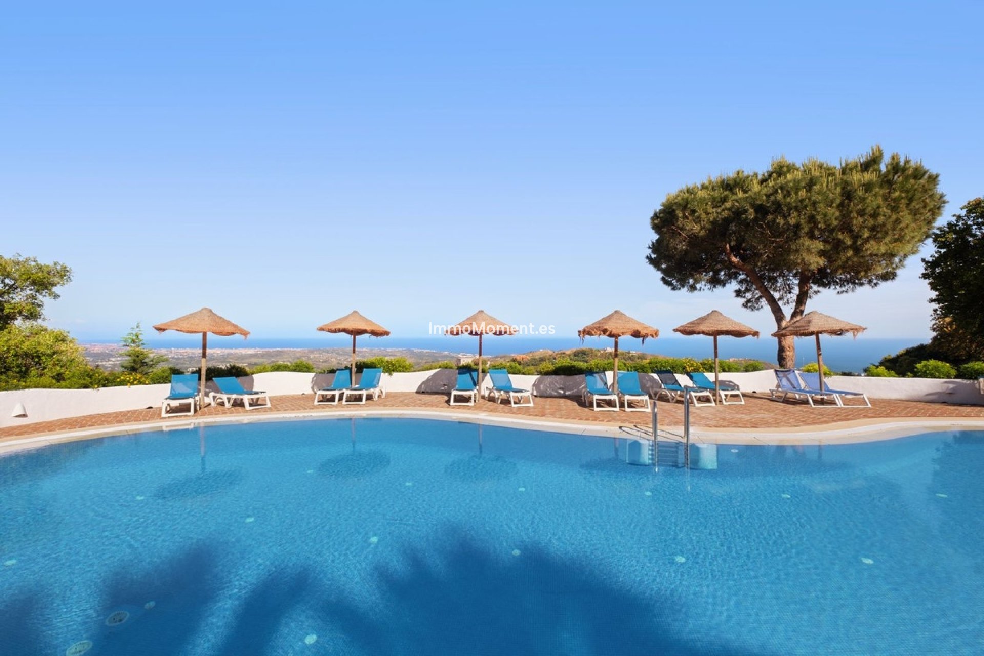 Resale - Apartment - Marbella - La Mairena