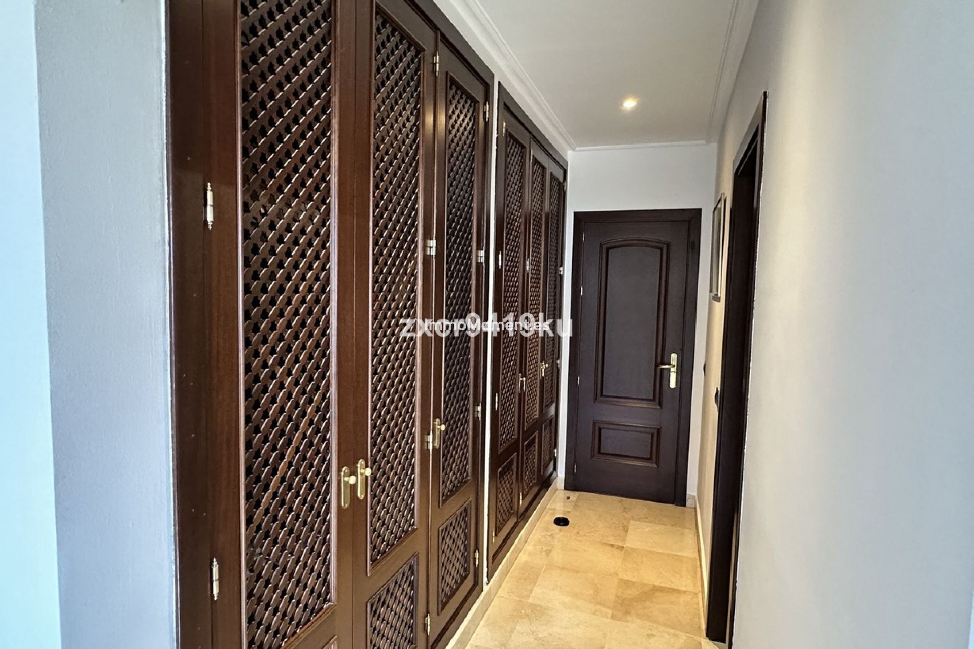 Resale - Apartment - Marbella - La Mairena