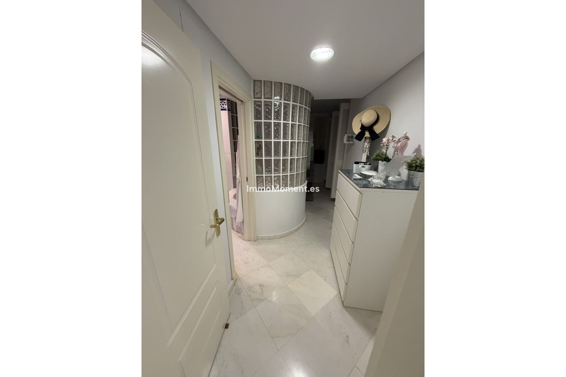 Resale - Apartment - Marbella - La Mairena