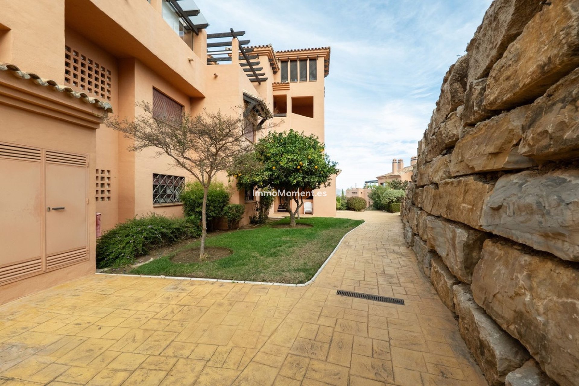 Resale - Apartment - Marbella - La Mairena