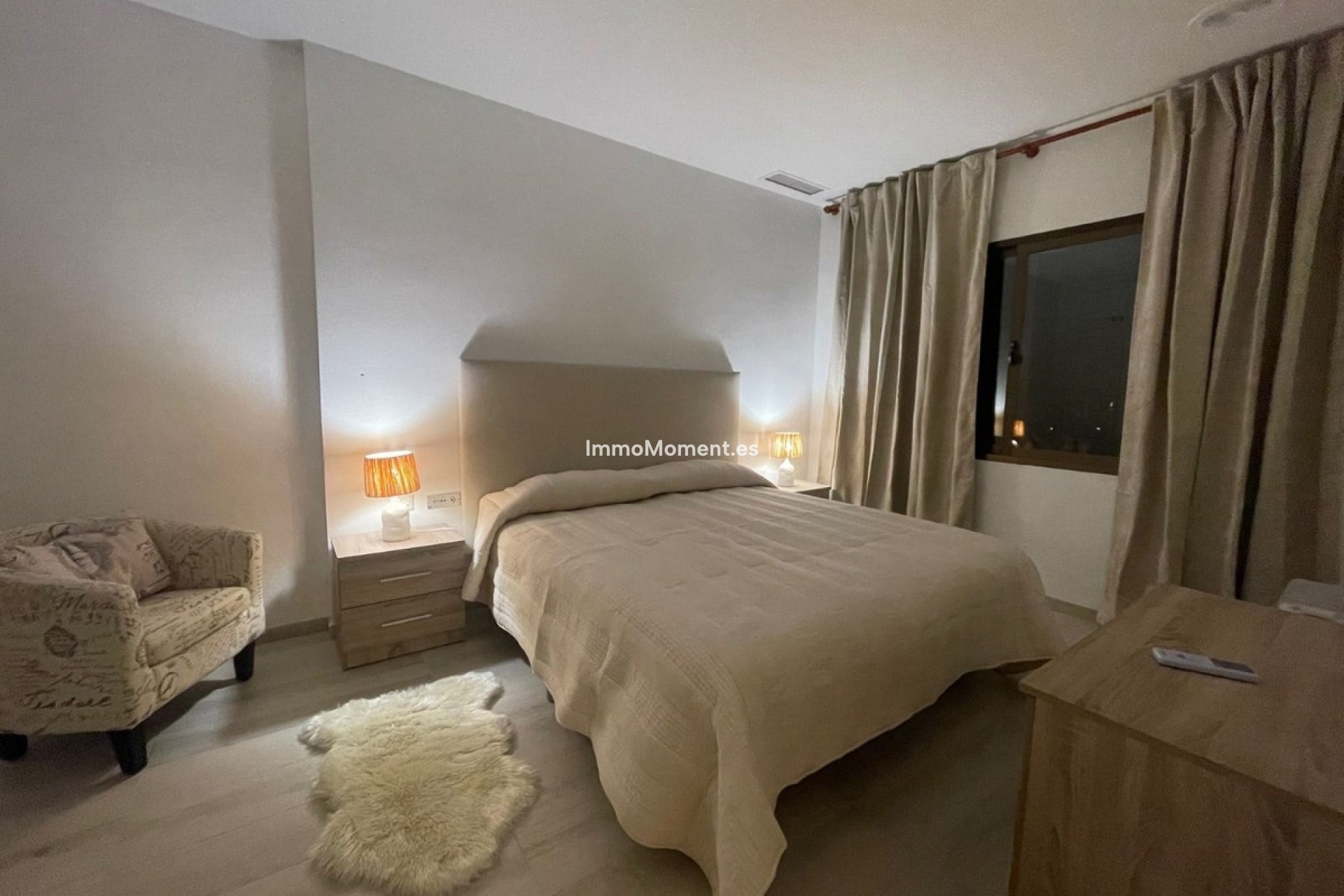 Resale - Apartment - Marbella - Las Brisas