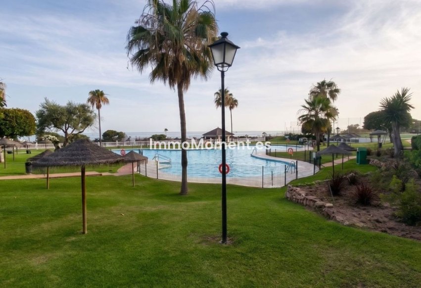 Resale - Apartment - Marbella - Las Chapas