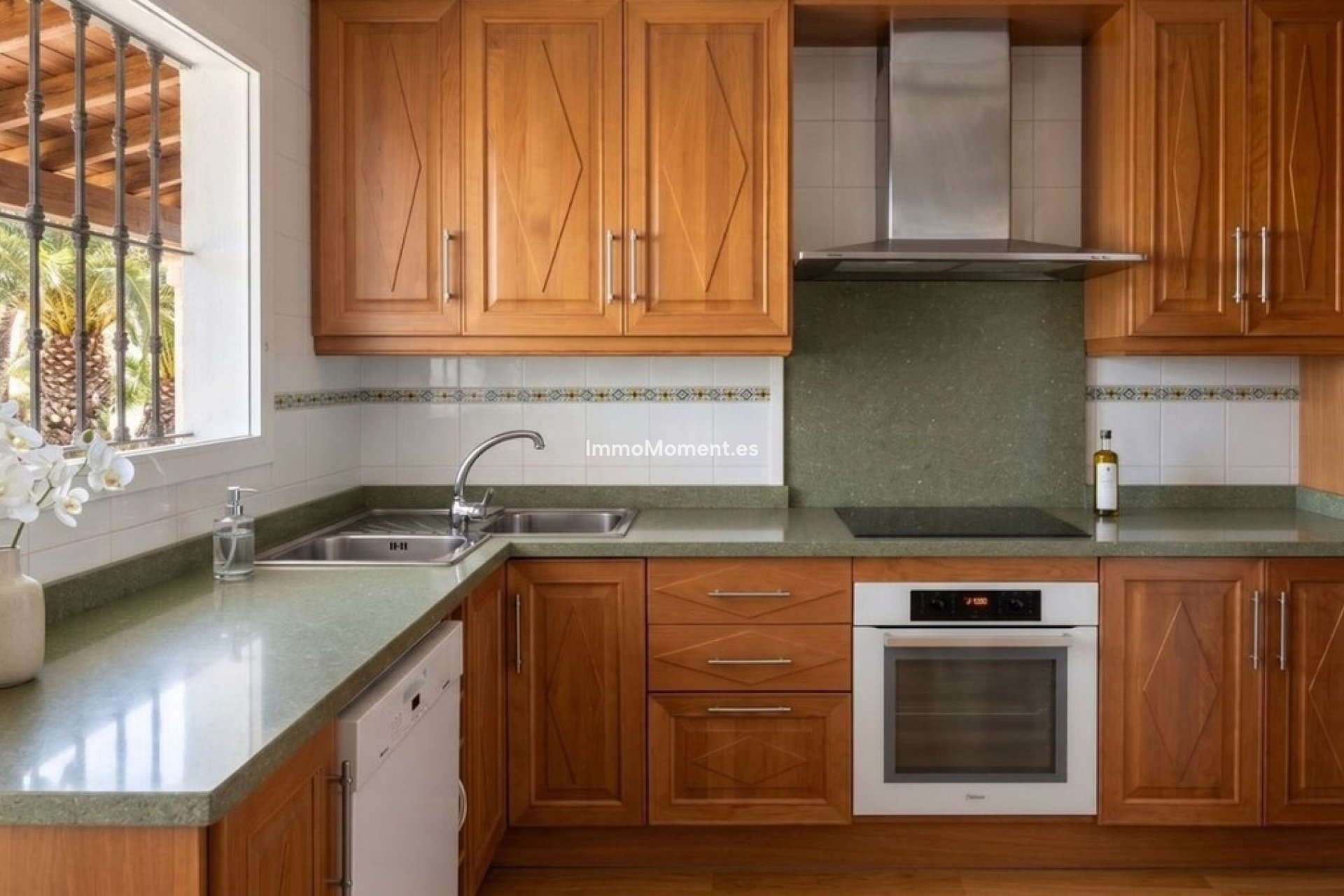 Resale - Apartment - Marbella - Las Chapas