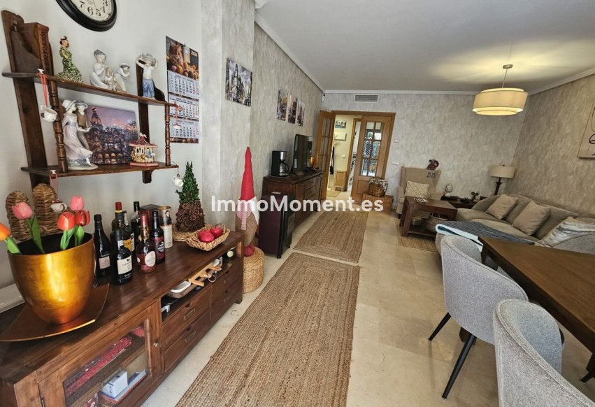 Resale - Apartment - Marbella - Las Chapas