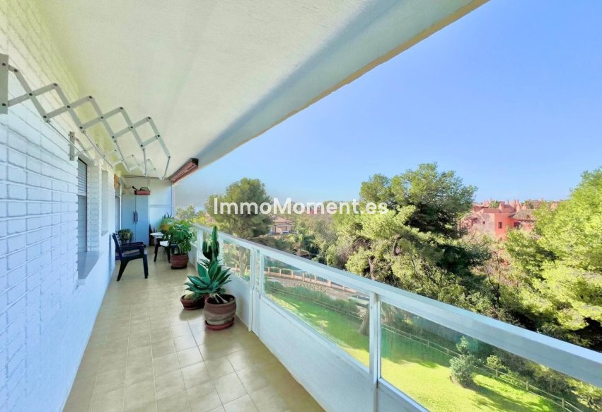 Resale - Apartment - Marbella - Las Chapas