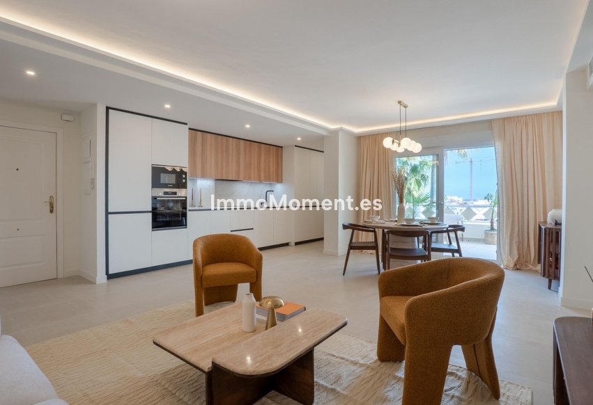 Resale - Apartment - Marbella - Las Chapas